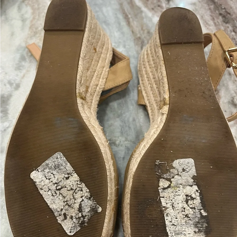 Tommy Bahama chic espadrille